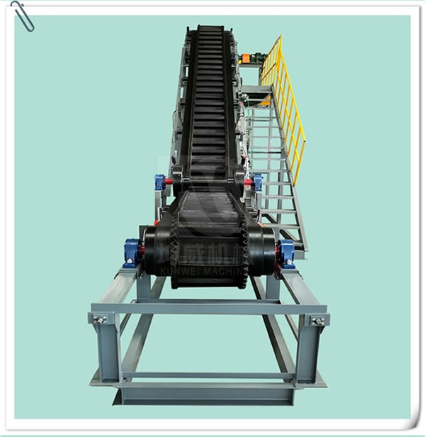 大傾角皮帶機(jī)為什么比平皮帶機(jī)貴一些？